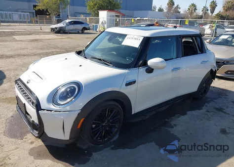 2024 Mini Hardtop Cooper S z USA, uszkodzony, nr VIN WMW53DK04R2V08164